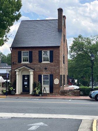 McEnearney Associates, REALTORS®