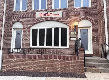 Giant Realty