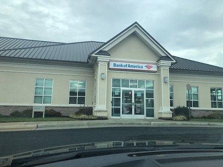 Bank of America (with Drive-thru ATM)