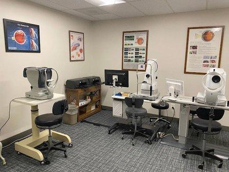 Fairfax Eye Associates: Alex Manguikian MD, PhD