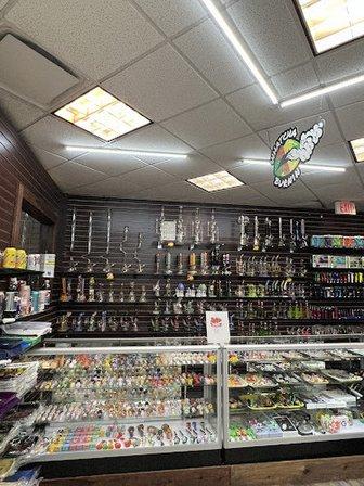 Tobacco Hut Vape - Fine Cigars - Hookah