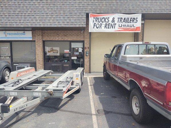 U-Haul Neighborhood Dealer