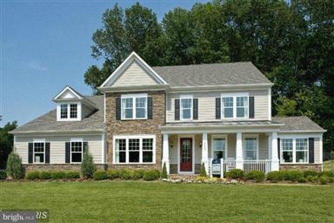 Eman Aish, Fairfax Realty Select