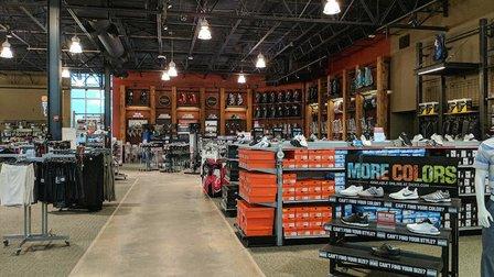 DICK'S Sporting Goods