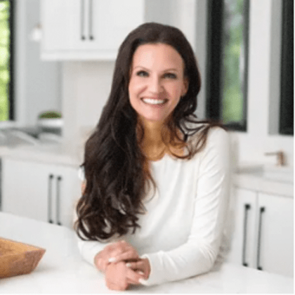 Compass : Kelly Hasbach
