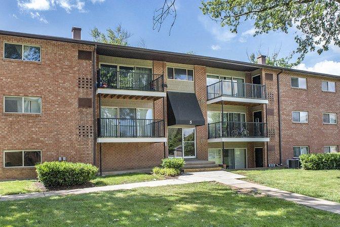 The Manor/The Manor East Apartments