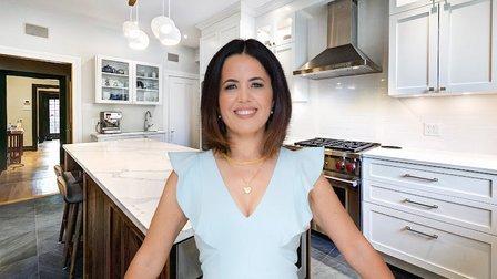 Anuzia Leles - Realtor, VA and MD