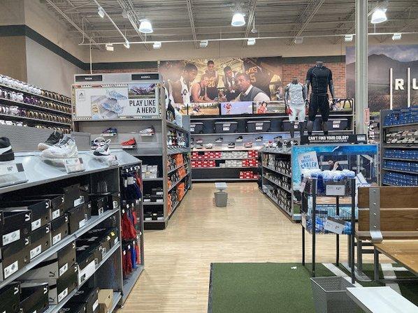 DICK'S Sporting Goods