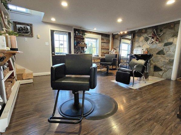 Lovettsville Style And Shave
