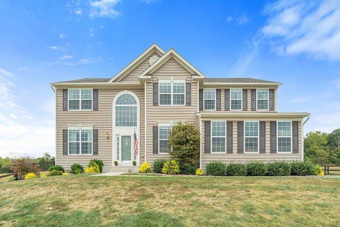 Martha Mason- REALTOR®- Real Broker LLC- Loudoun County, VA