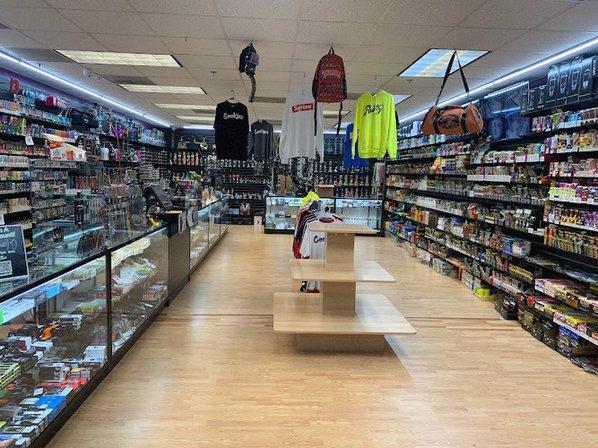 Southbridge Tobacco & Vape behind dumfries wall mart