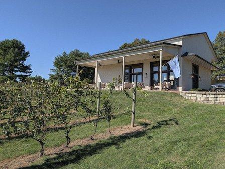 Petit Domaine, Sparkling Winery & Estate
