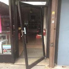 DC Glass & Doors