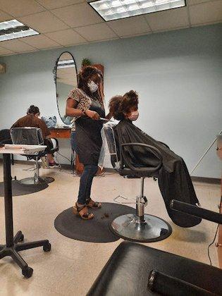 Jus B Salon