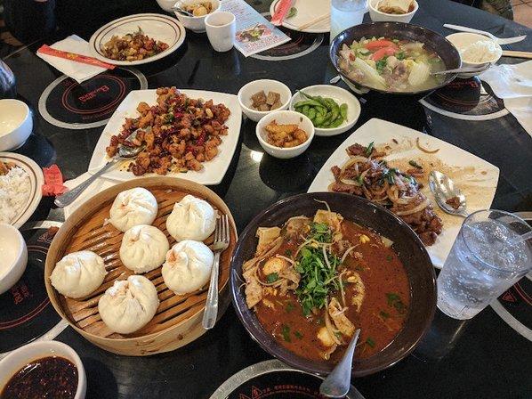 乡味小厨 - Uncle Liu's Hot Pot