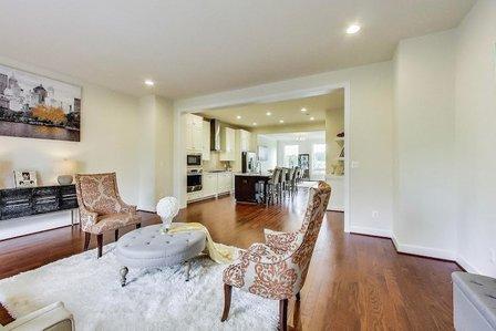 Kashif Rasul, Realtor Samson Properties
