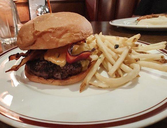 Artie's