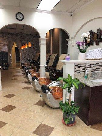 Q Nail & Spa