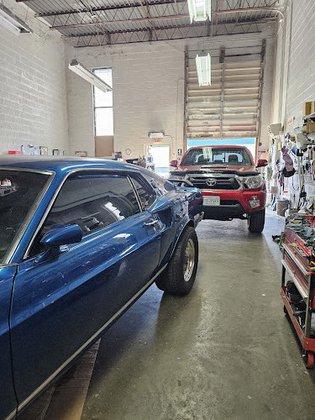 Jun's Auto Body