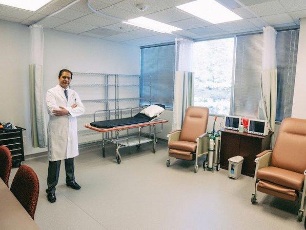Spine & Pain Clinics of North America