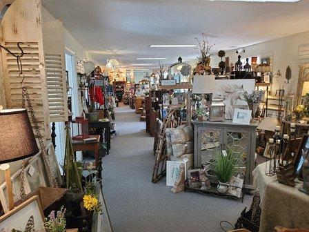 Vintage Magnolia - Leesburg