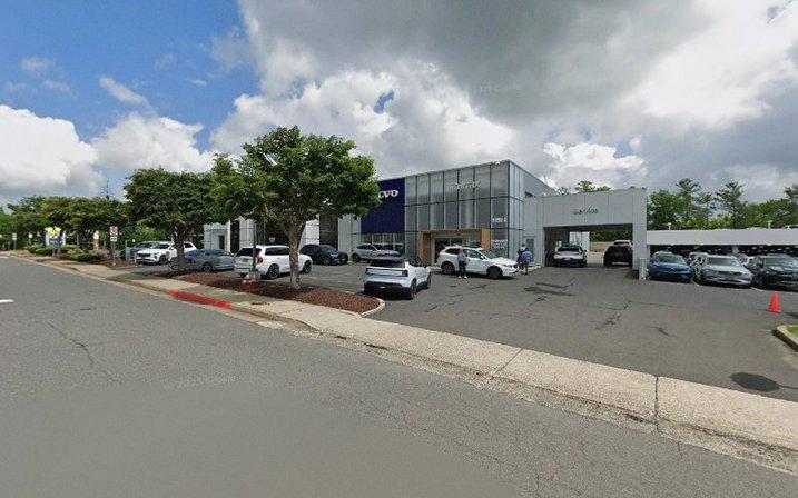DARCARS Volvo Cars Fairfax Parts Center