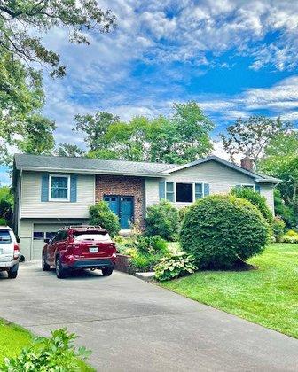 Realtor David Kohyar