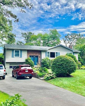 Realtor David Kohyar