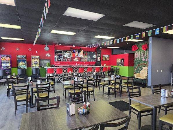Tio Pinche Bar & Grill