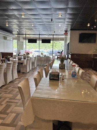 Halal Hunan Village Chantilly