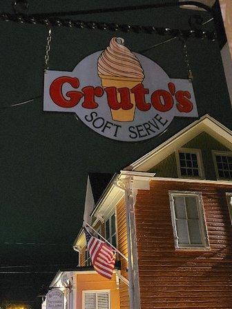Gruto's Soft Serve