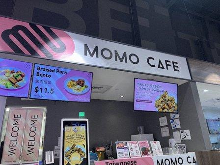Momo Cafe