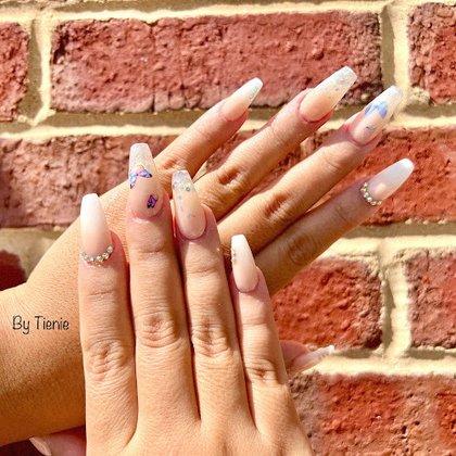 Hollywood Nails