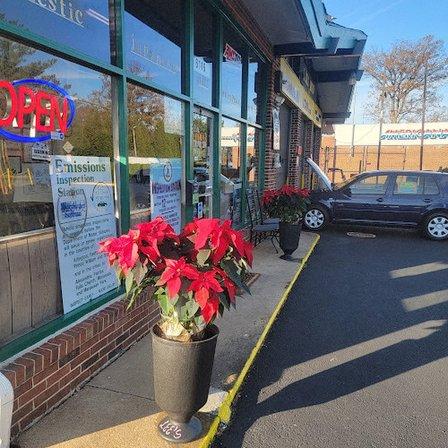 Lee's Auto Center