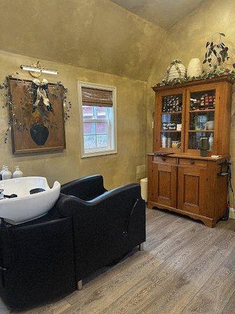 Wildflower Salon