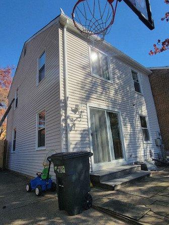 Gutter Cleaning Service LLc