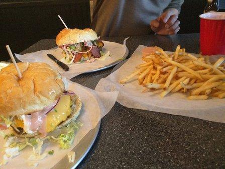 Melt Gourmet Cheeseburgers