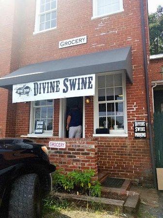 Divine Swine Bbq Deli N Kitchen
