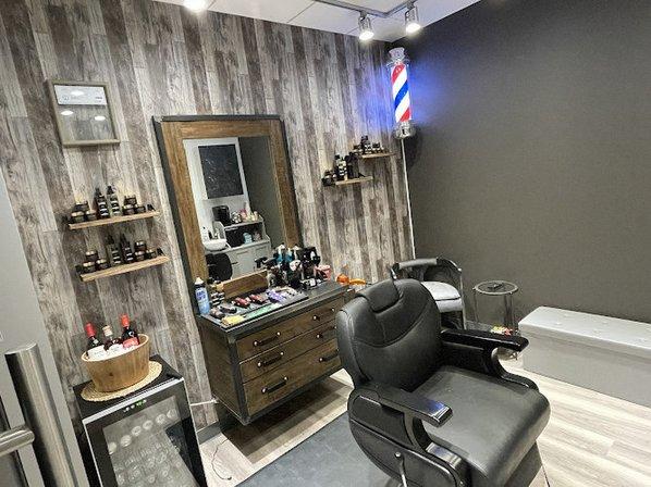 LUCH THE BARBER LLC