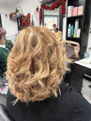 Lorena G's Boutique and Beauty Salon