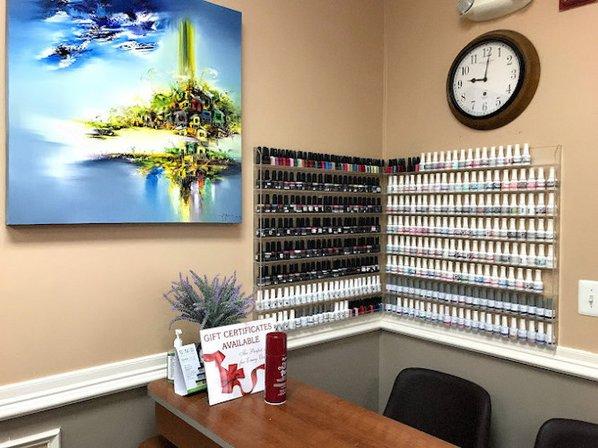 Lili Nails & Spa