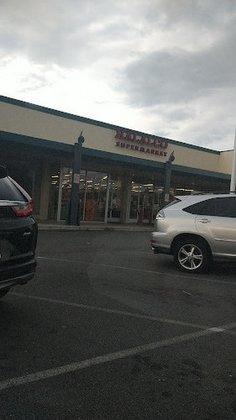 Glen Forest Shopping Center