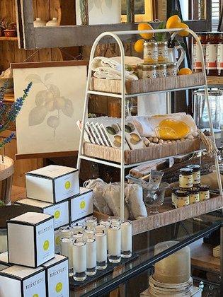 L Gifts & Home Furnishings
