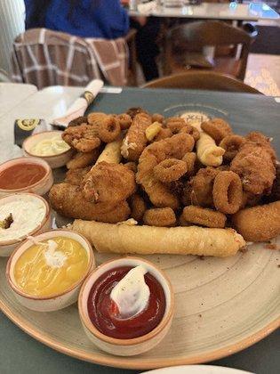 Moda Cafe & Restaurant