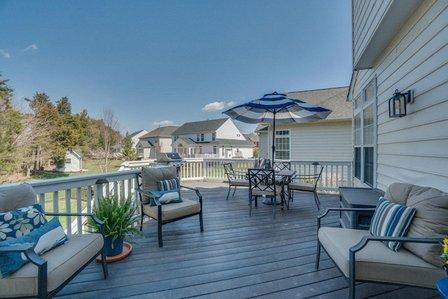 Mary-Elizabeth Roesch, Realtor