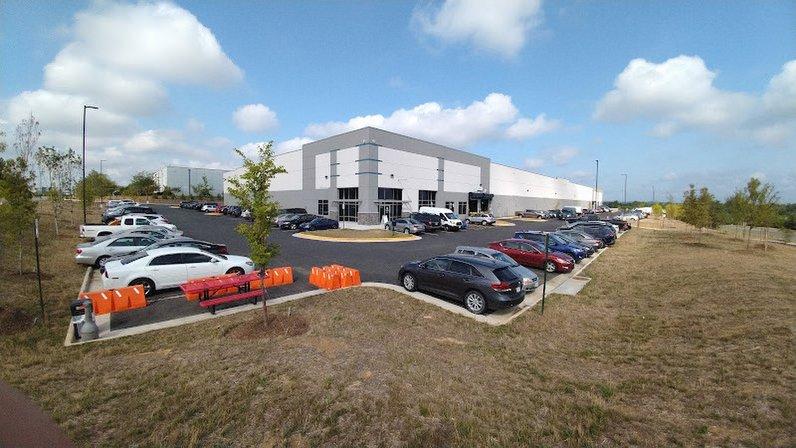 Amazon Warehouse DDC4
