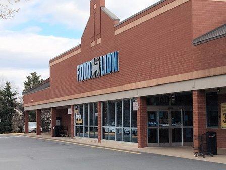 McLearen Square shopping center