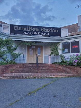 Hamilton Station Gastropub