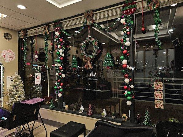 Salon Plaza Suite 121