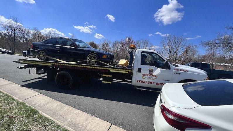 Golden Lucky Towing LLC